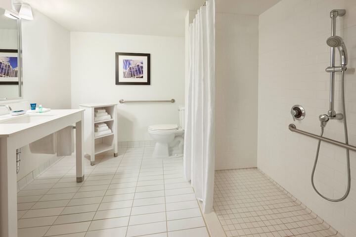 Room 18 of 41
