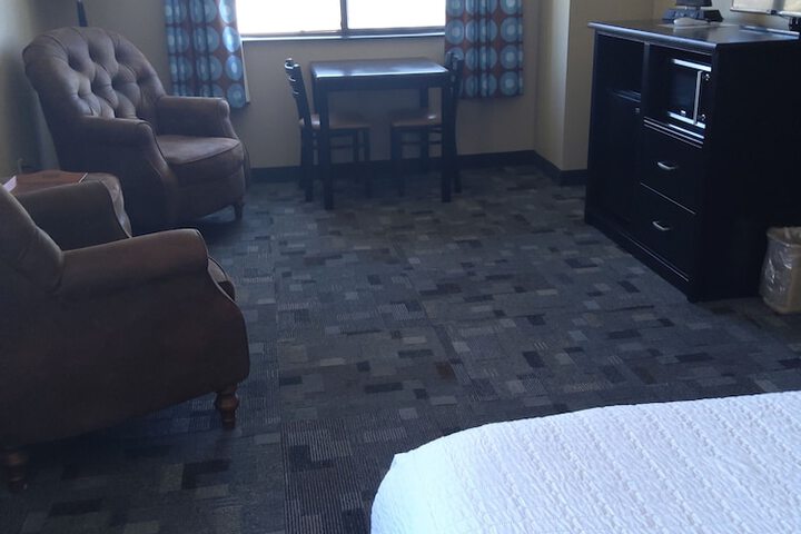 Room 25 of 29