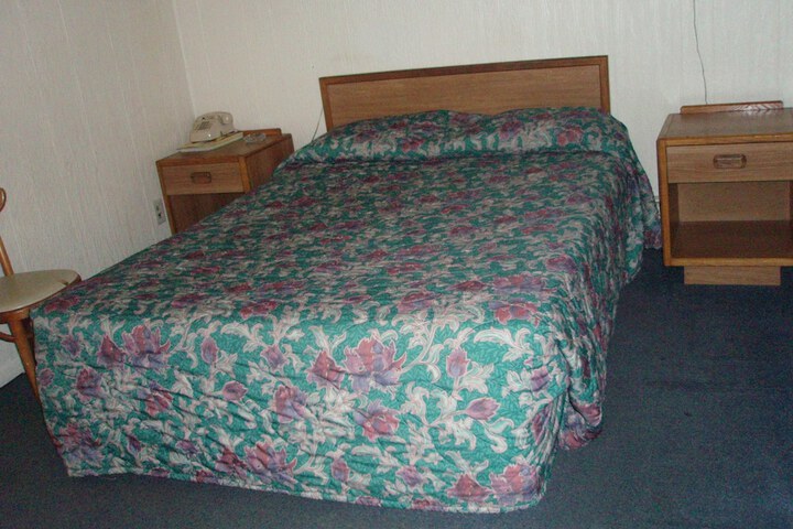 Rosemount Motel
