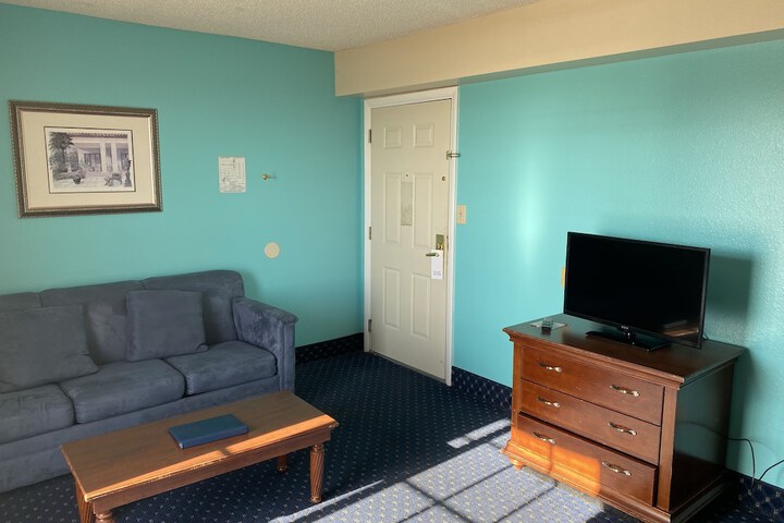Room 20 of 49