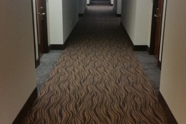 Ballroom/Hall 31 of 35