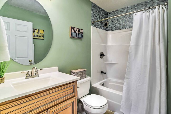 Secluded Retreat on 2 Acres Near Dale Hollow Lake!