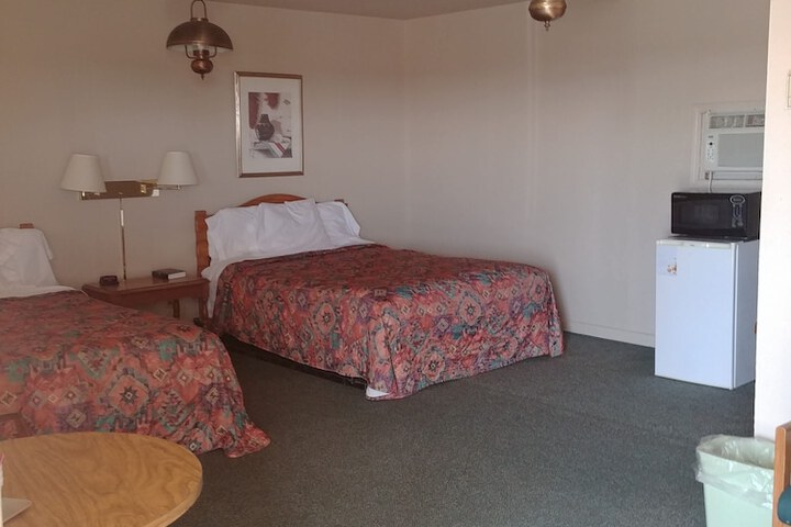 Room 10 of 19