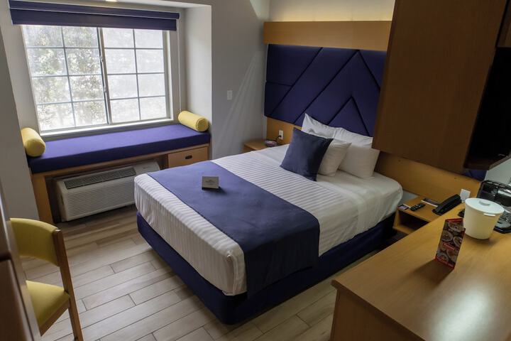 Room 43 of 89