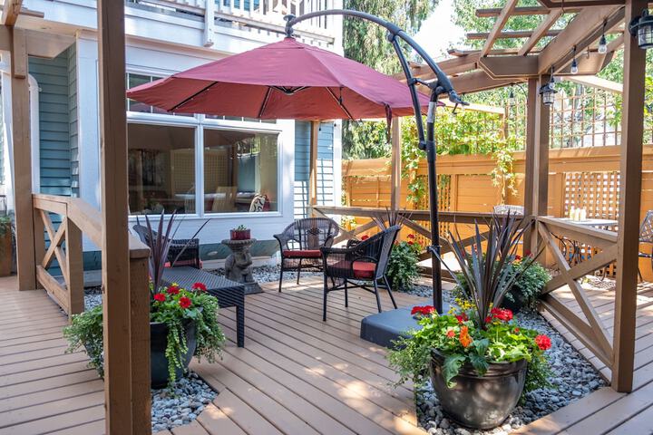 Terrace/Patio 28 of 29
