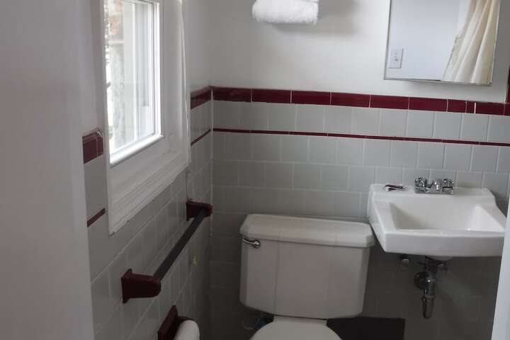 Room 13 of 23