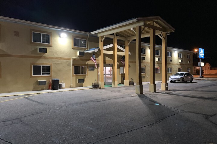 Americas Best Value Inn & Suites Sidney