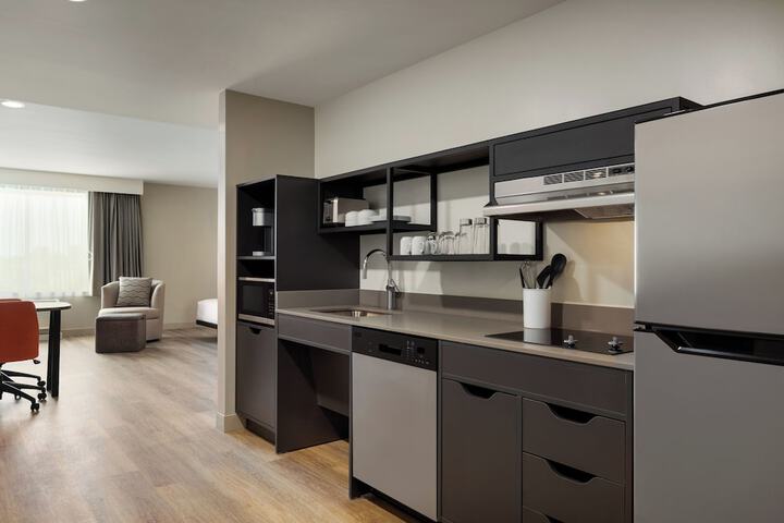 LivSmart Studios by Hilton Kokomo