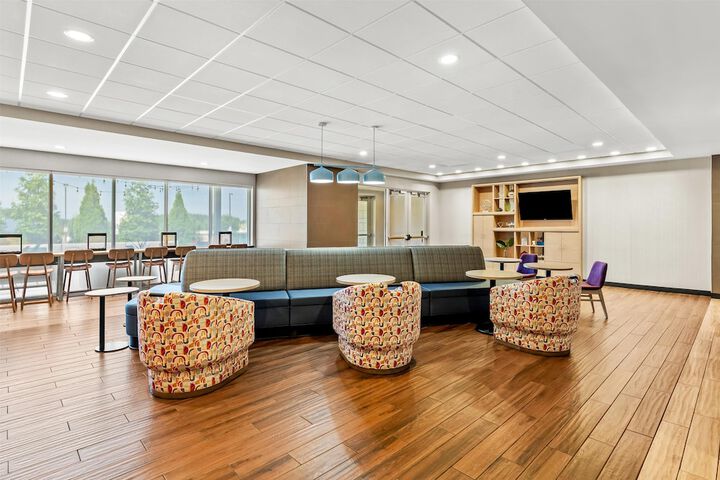 Home2 Suites by Hilton Youngstown West / Austintown