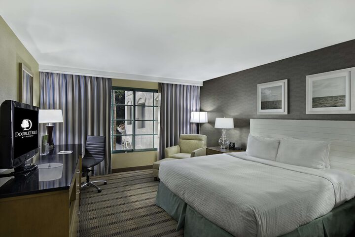 Room 10 of 62