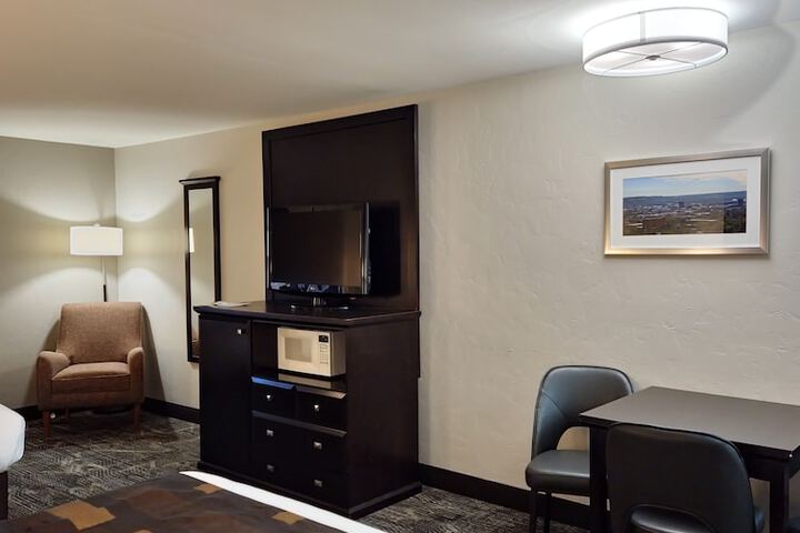 Room 51 of 115