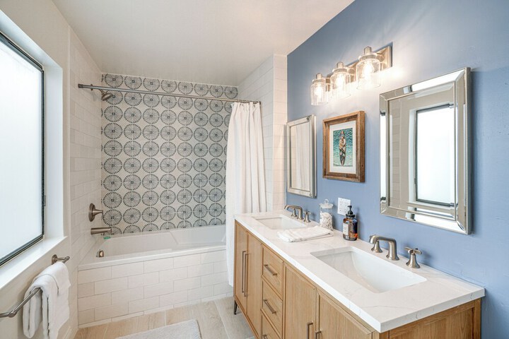 Swim Golf & Relax: Luxe Townhome in Aptos