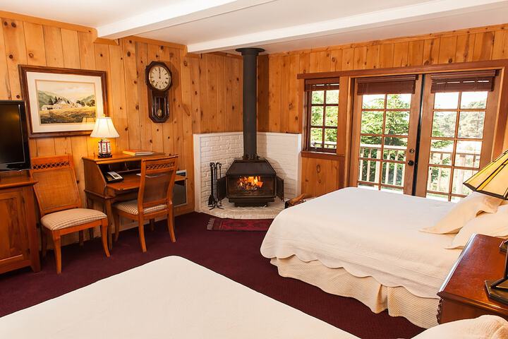 Room 32 of 87