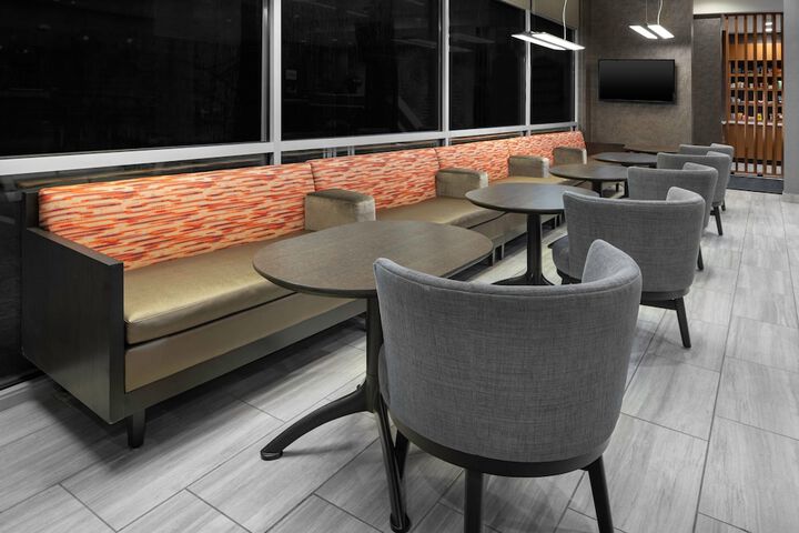 Hotel Interior 11 of 25