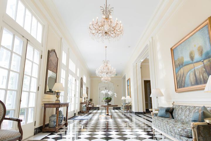 Ballroom/Hall 30 of 40