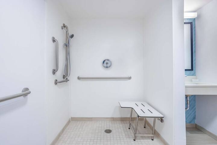 Room 36 of 50