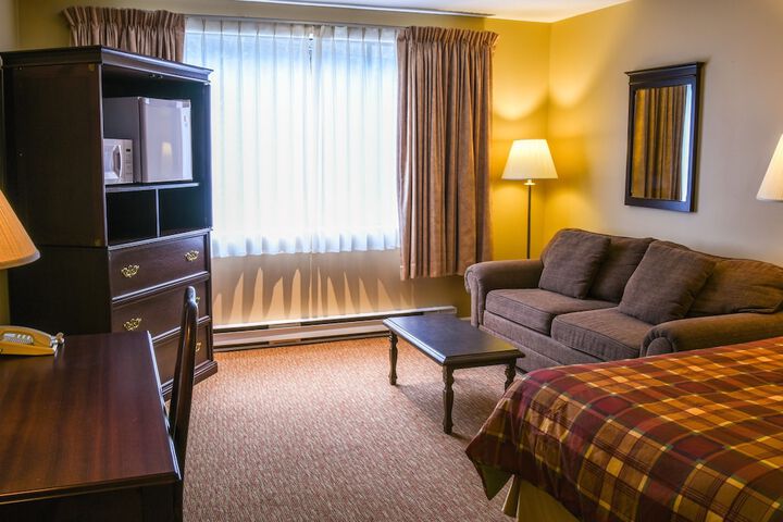 Pacific Inn