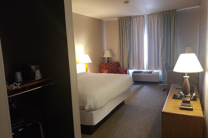 Room 14 of 63