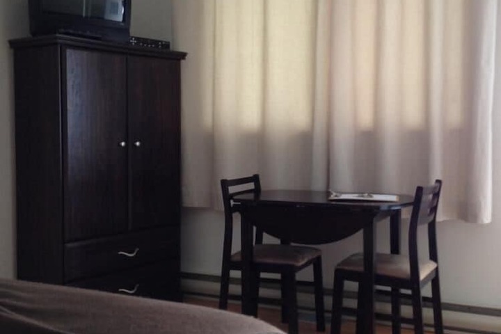 Room 26 of 32