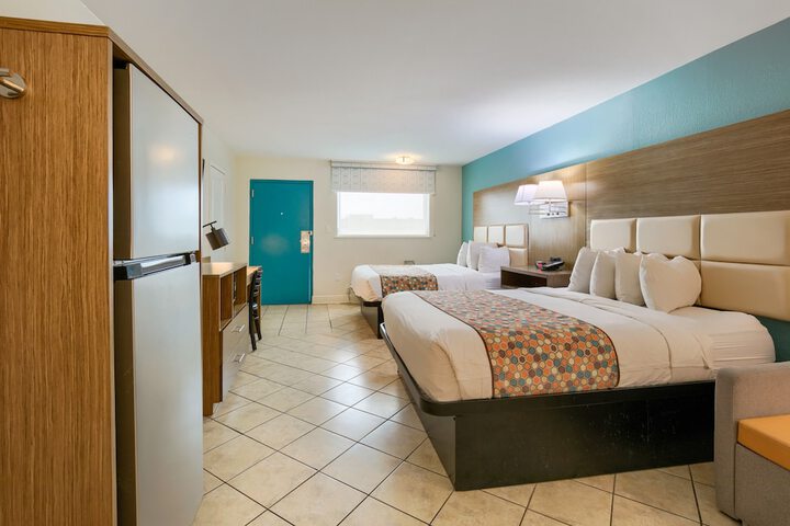Beachside Resort Hotel