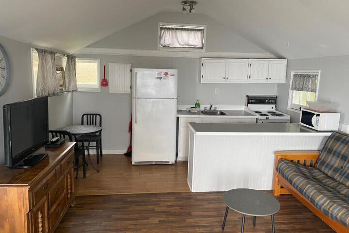 Merland Park Cottages and Motel