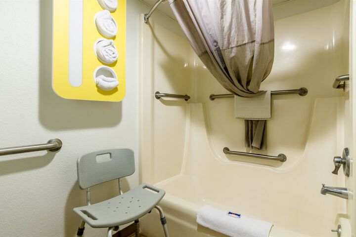Room 44 of 47
