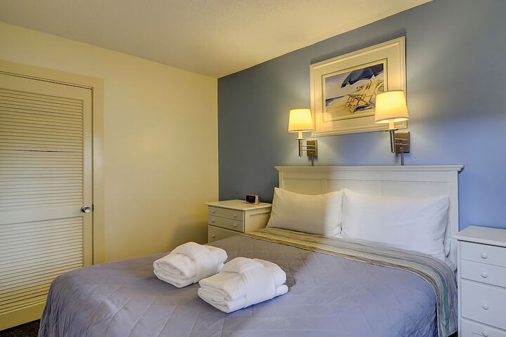 Room 83 of 121