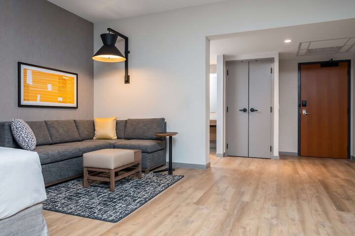 Room 60 of 85