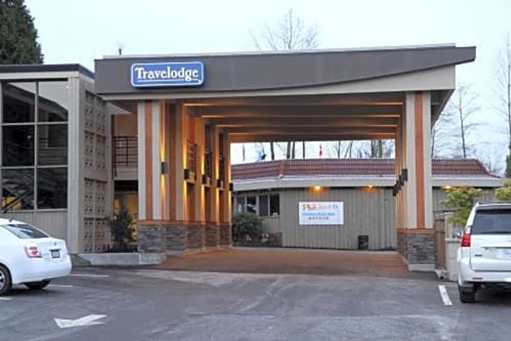 Travelodge by Wyndham Vancouver Lions Gate
