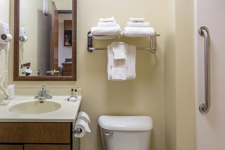 My Place Hotel - Dickinson ND