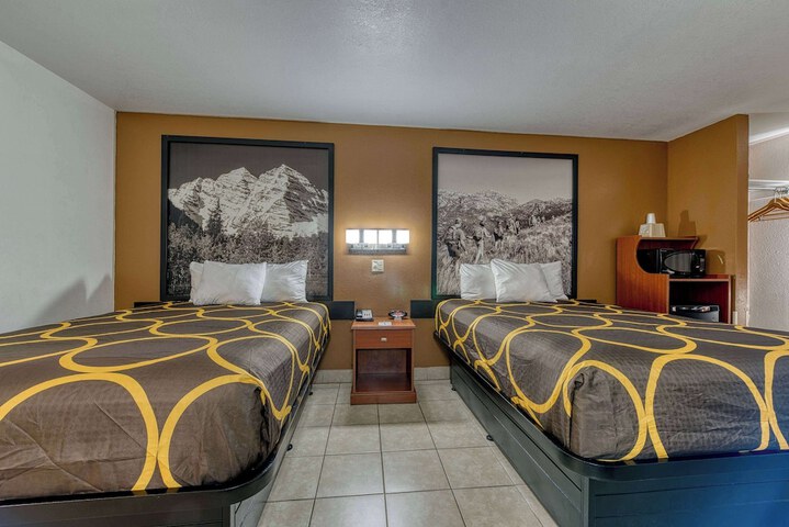 Super 8 by Wyndham Alamosa