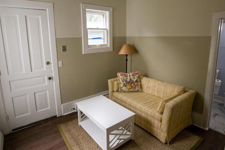 Room 7 of 17