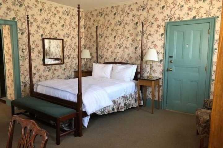 Room 42 of 43