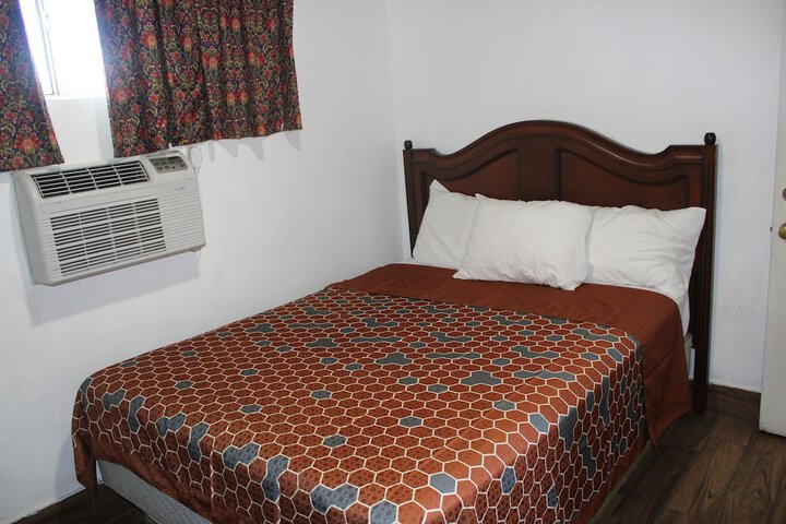 Room 38 of 69