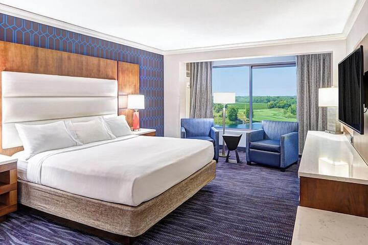 Mystic Lake Casino Hotel