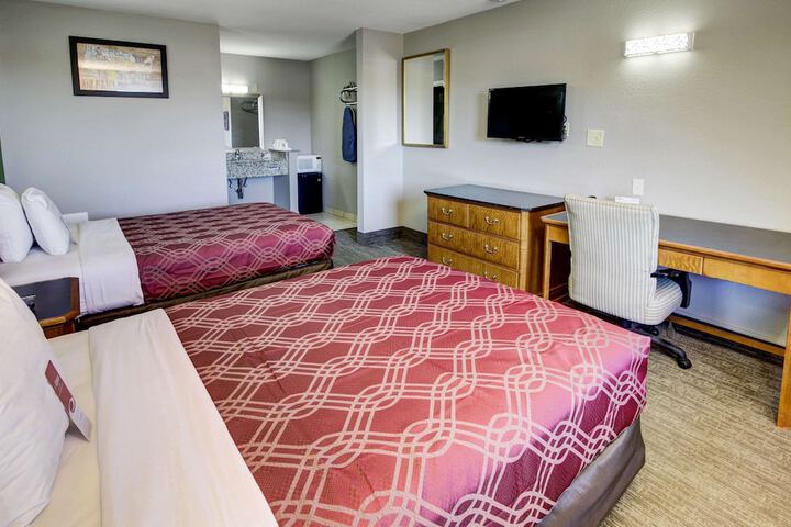 Room 8 of 21