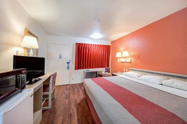 Motel 6 Greenville TX