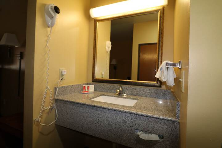 Room 19 of 31