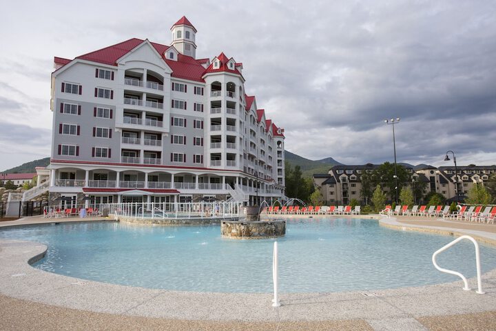 RiverWalk Resort at Loon Mountain