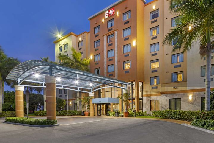 Hotel 2 of 34