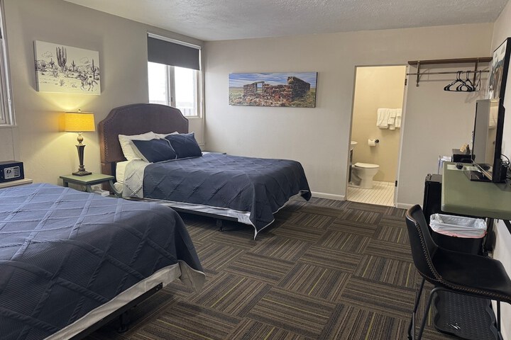 Room 40 of 52