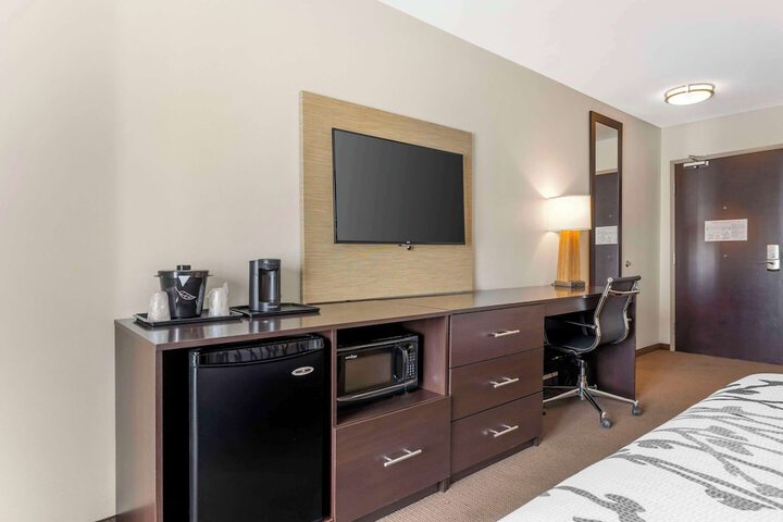 Sleep Inn & Suites Cumberland - LaVale