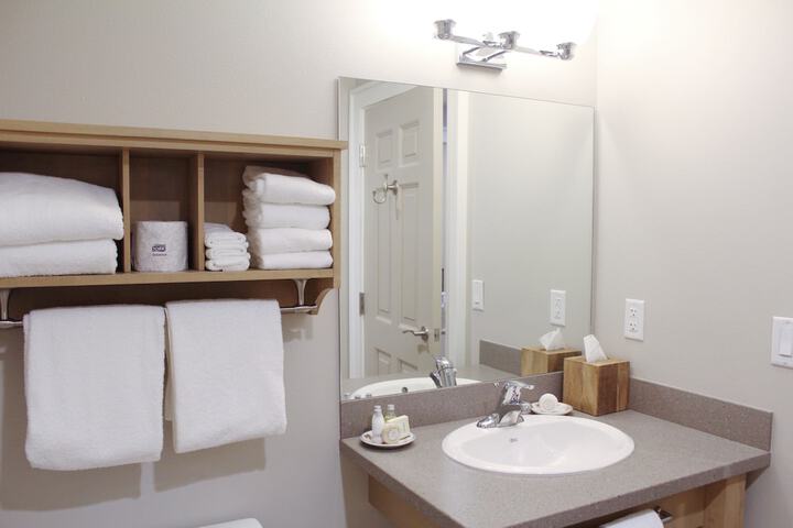 Carlisle Inn