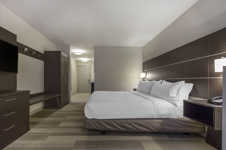 Room 14 of 59