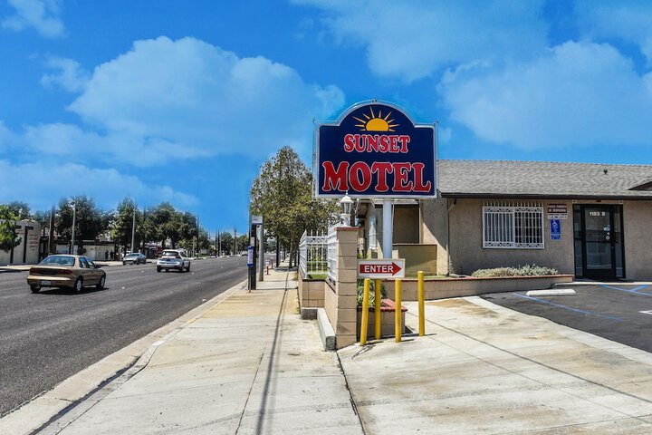 Sunset Motel