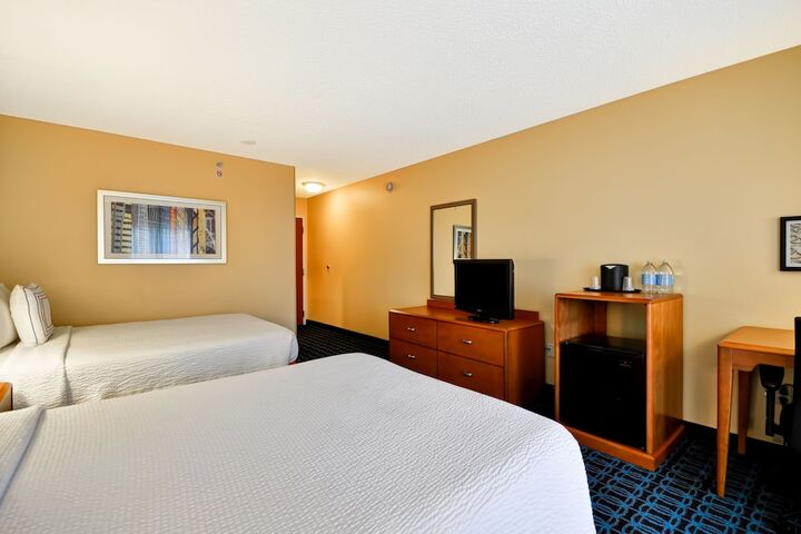 Room 14 of 24