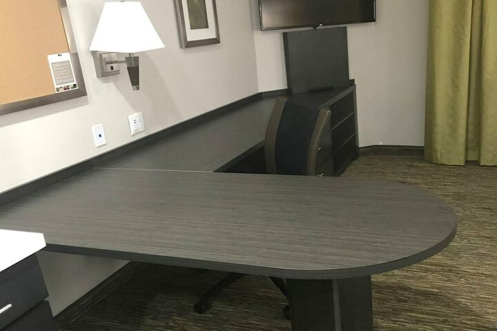 Candlewood Suites Kansas City - Independence by IHG