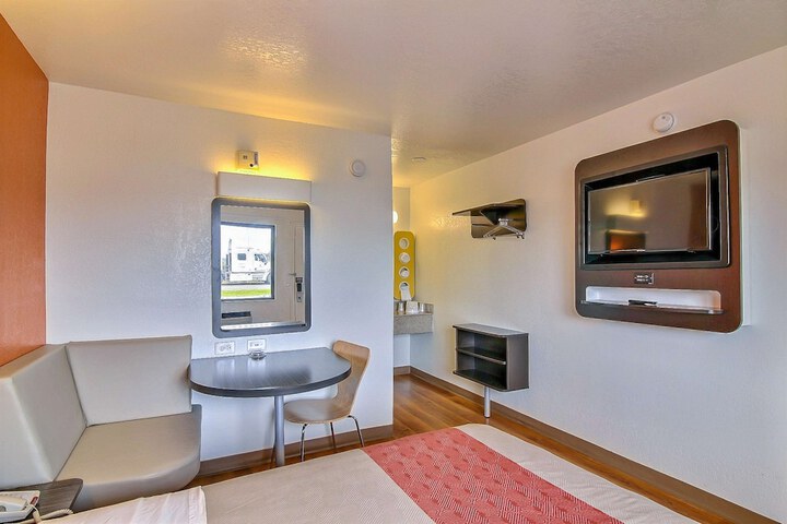 Motel 6 Buellton CA - Solvang Area