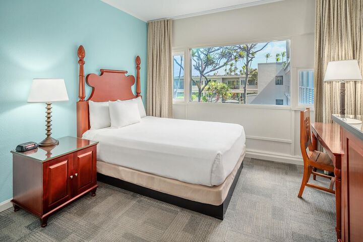 Maui Beach Hotel