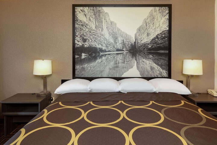 Room 22 of 29